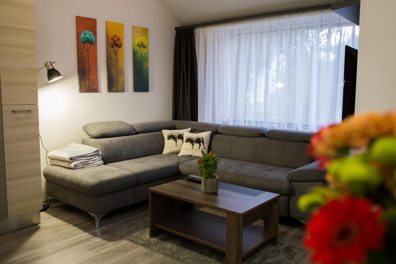 Appartamento Kikelet Apartman Szombathely Esterno foto