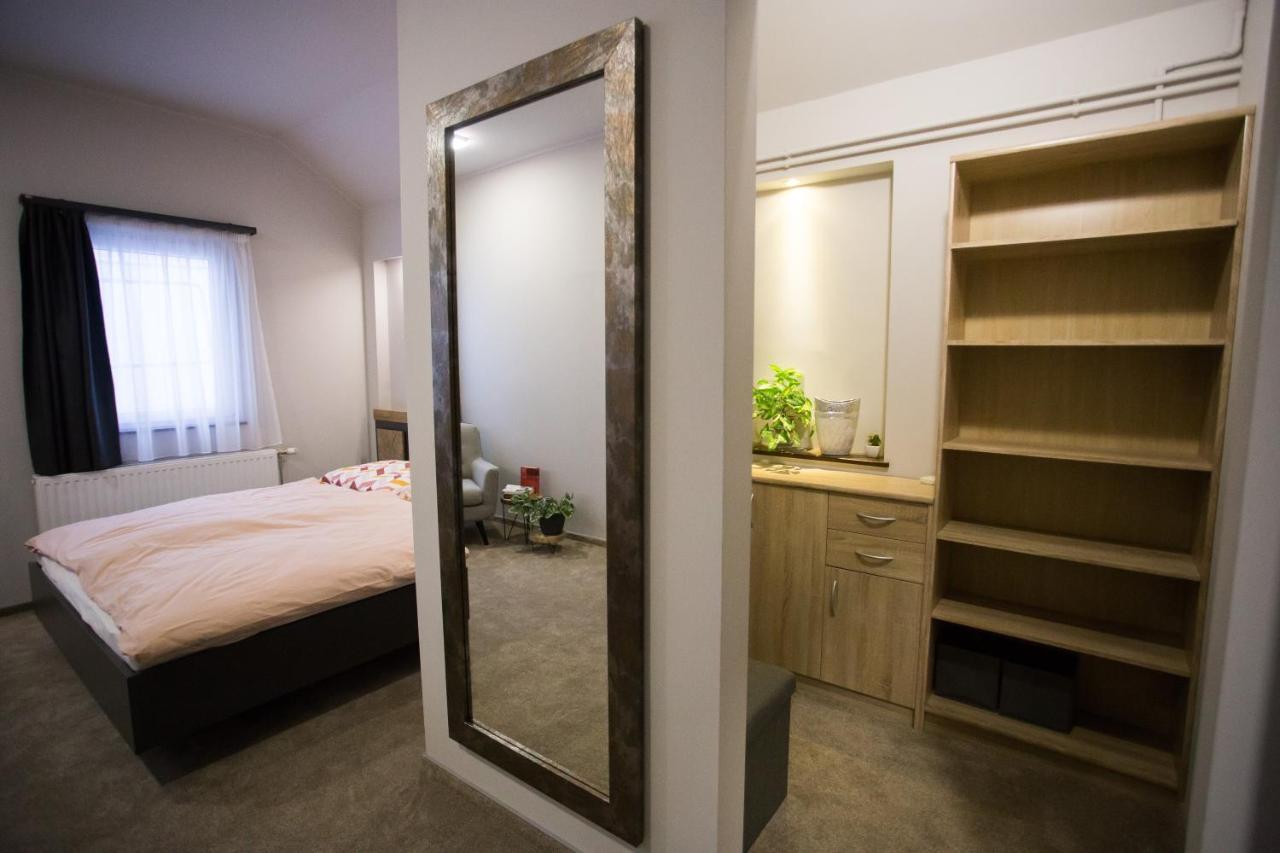 Appartamento Kikelet Apartman Szombathely Esterno foto